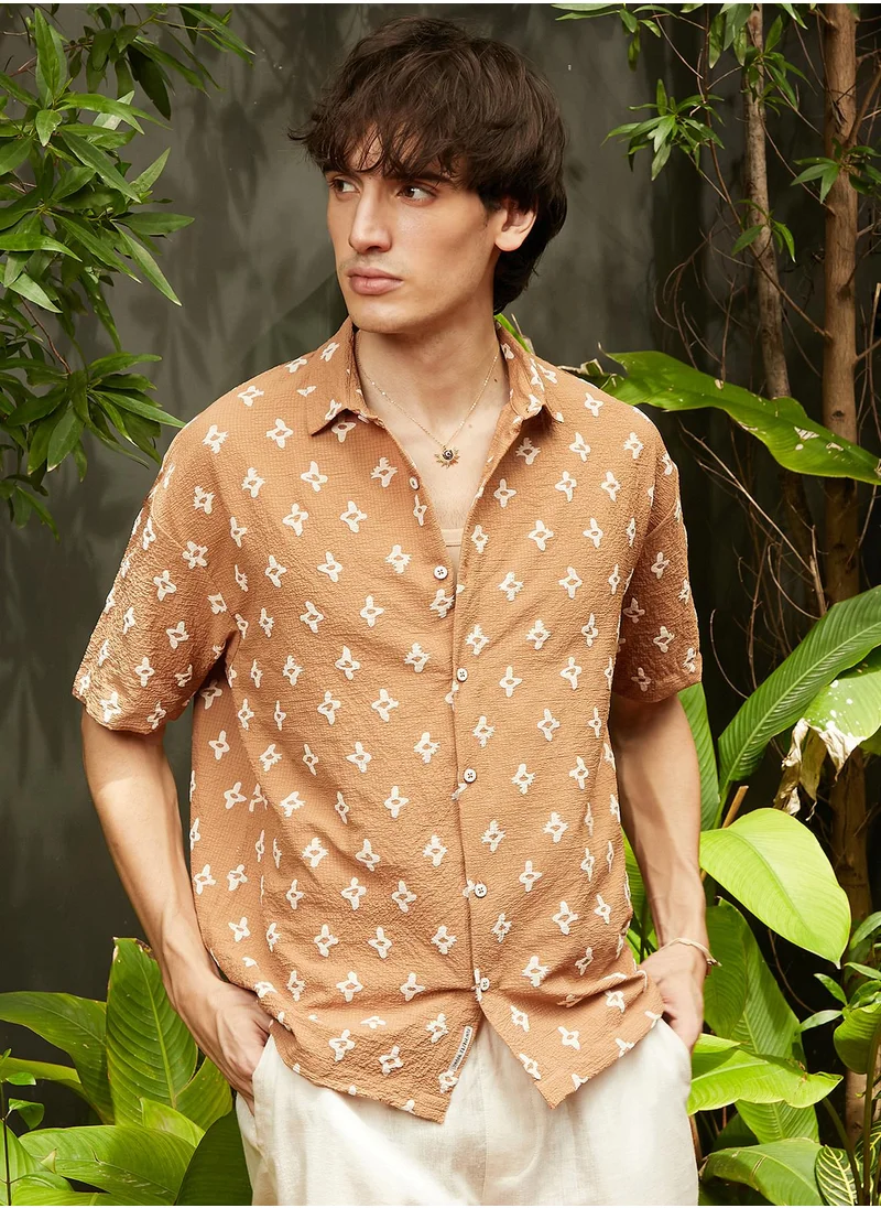 Campus Sutra Men's Tan Brown Floral-Tactile Oversized Shirt