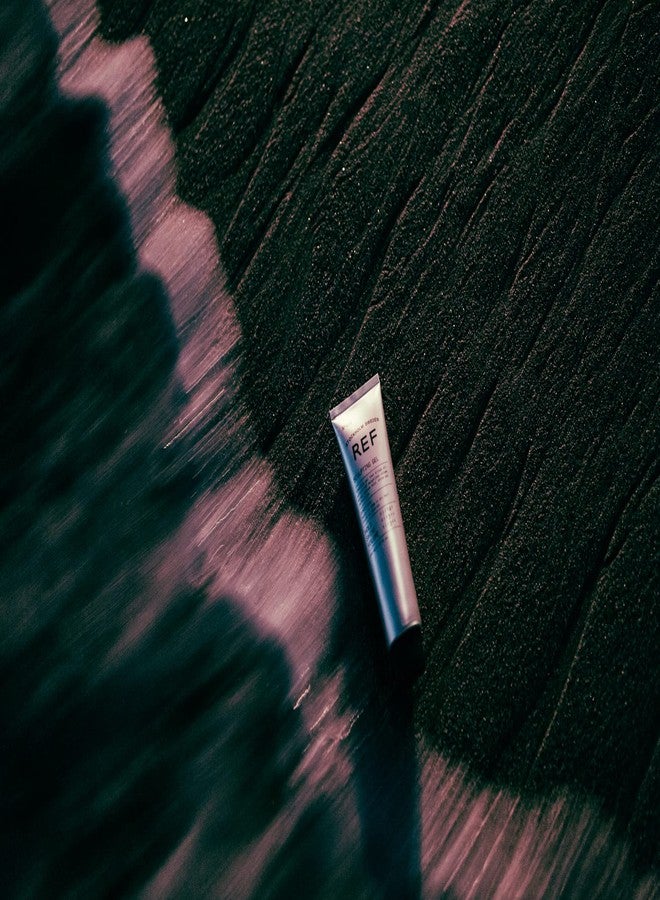 Reference of Sweden REF Sculpting Gel - Image 5