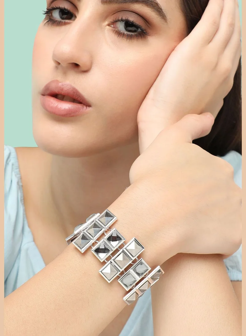 SOHI Gold Plated Designer Stone Party Bracelet For Women
