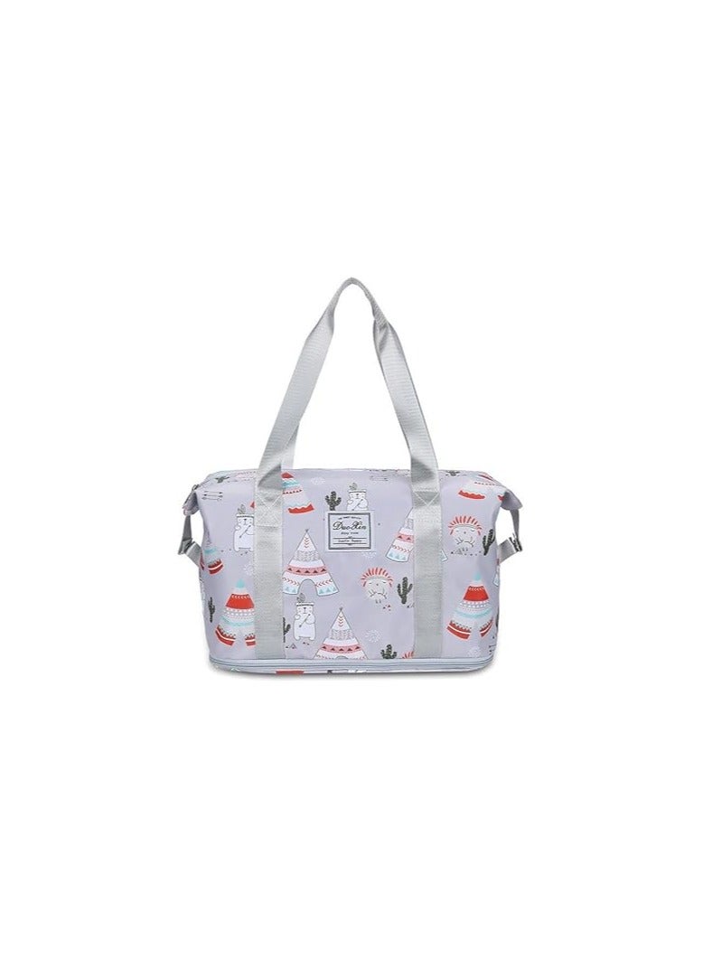 A practical and stylish bag, spacious and water-resistant, with multiple pockets to organize all your daily needs easily and elegantly.