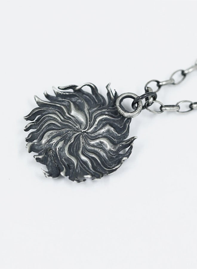 Neutral Sunflower--Inspired by Mr. Van Gogh's ‘Sunflower’ Couple Jewellery Pendant Personalized Hundred Tide Models Hip Hop Street Retro Europe and the United States Tide Men and Women Car Keychain Accessories Personalized Couple Pendant (Vintage Silver) - Image 2