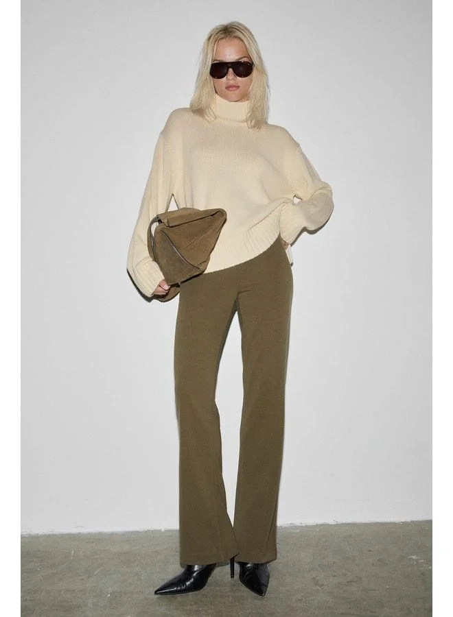 GRIMELANGE NIRISELLE Women's Flexible Fabric Body-Hugging Elastic Waist Regular Khaki Pants.
