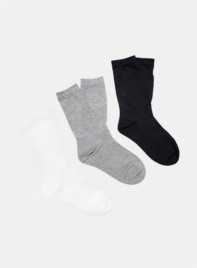 FOREVER 21 Ribbed Crew Socks Set - 3 pack  - Image 3