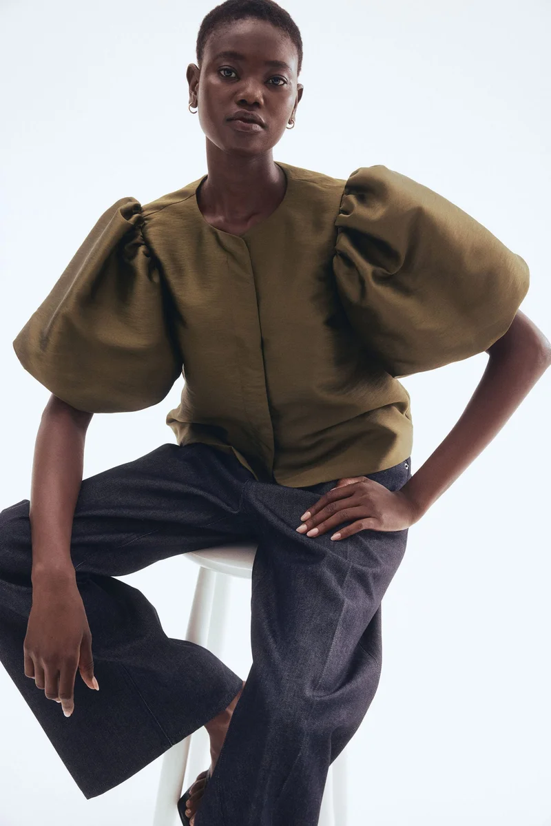 اتش اند ام بلوزة بأكمام بالون