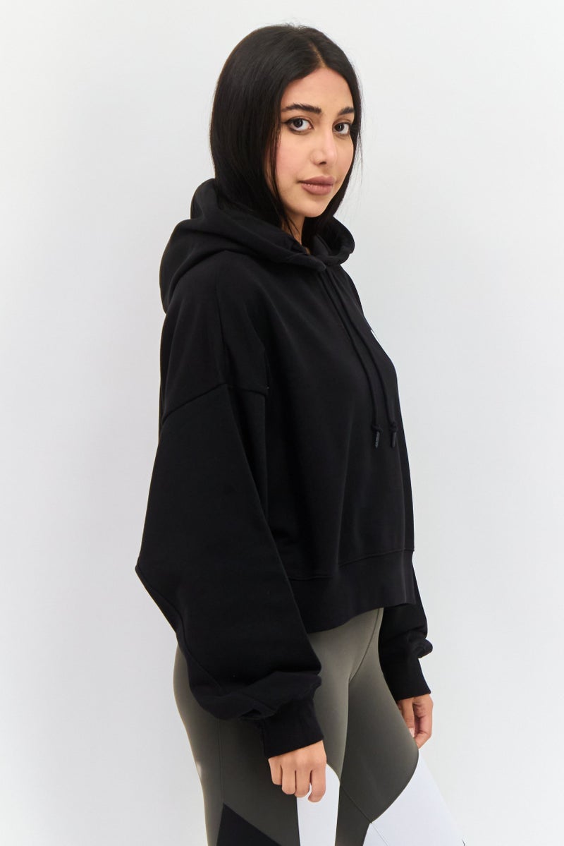 PUMA هودي رياضي نسائي بأكمام طويلة مناسب في الهواء الطلق، أسود - Image 3