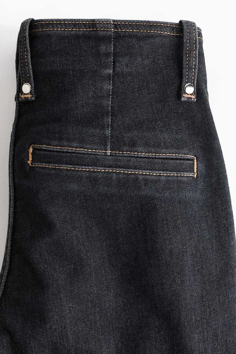 اتش اند ام جينز بقصة بووت-كت وخصر عالي