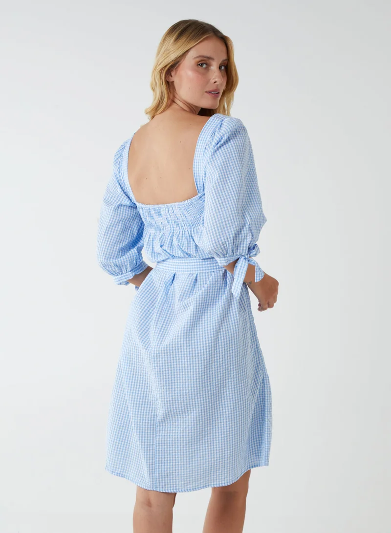 بلو فانيلا فستان بنقشة المربعات بياقة مربعة وأكمام منتفخة