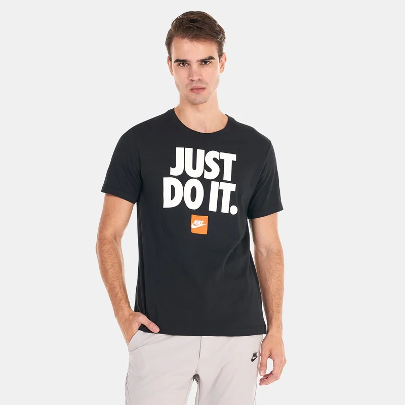 Nike Men's Sportswear T-Shirt