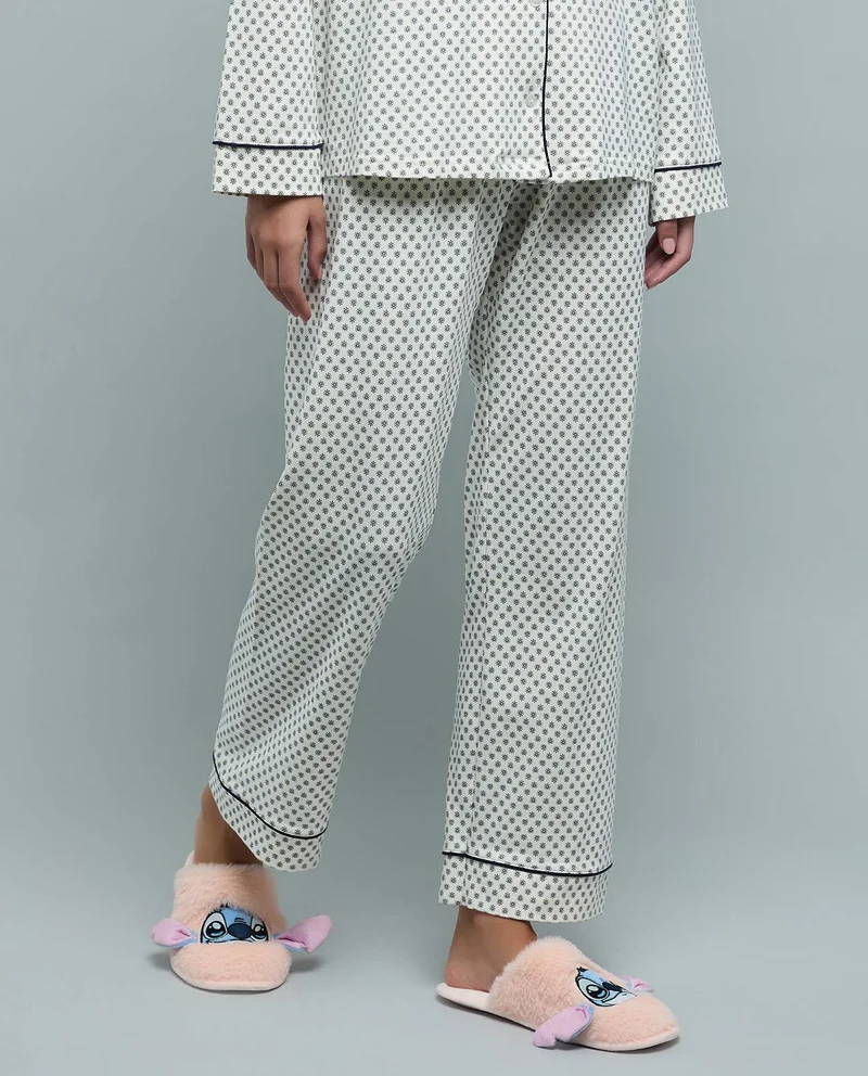 أر أند بي Stitch Appliqued Bedroom Slippers