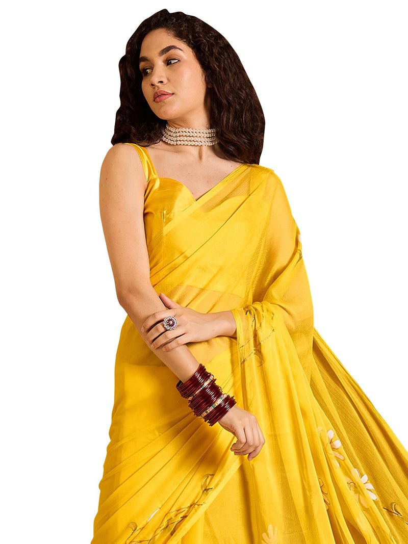 saree mall ساري مول للسيدات - ساري صيفي خفيف الوزن بلون أصفر من الشيفون مع رسومات يدوية على الزهور وتفاصيل من الكشكشة على البالو - Image 1