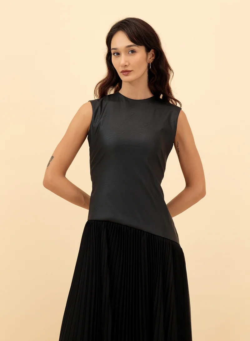 ZINALI Sleeveless Pleated Dress