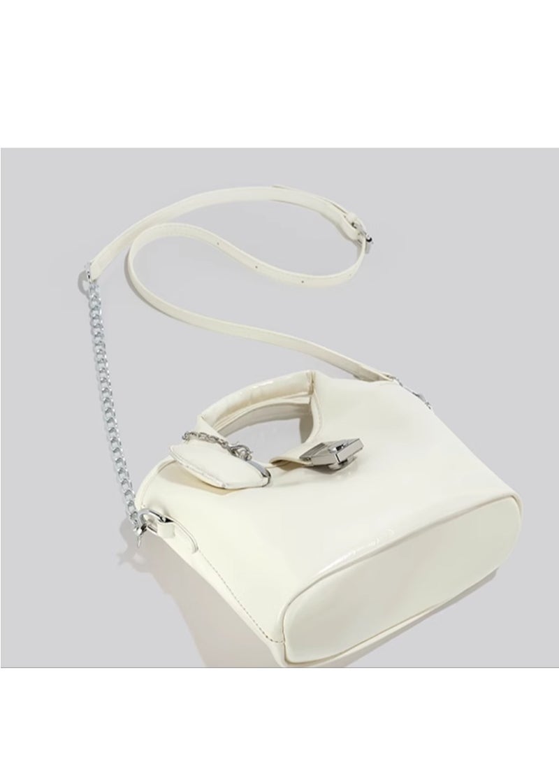 CEEKAY Versatile Chain Niche High-End Crossbody Bag - Image 5