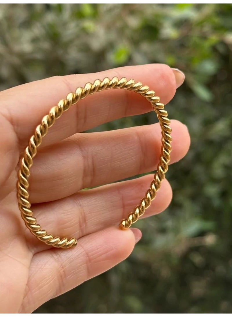 osir Luxury Gold Tungsten Bracelet for Women – Elegant, Scratch-Resistant Design with Long-Lasting Shine - Image 1