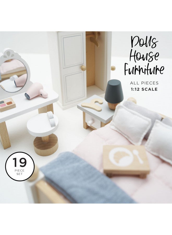 Le Toy Van - Wooden Daisylane Master Bedroom Dolls House | Accessories Play Set For Dolls Houses | Girls and Boys Dolls House Furniture Sets - Suitable For Ages 3+, ME057, Small - Image 2