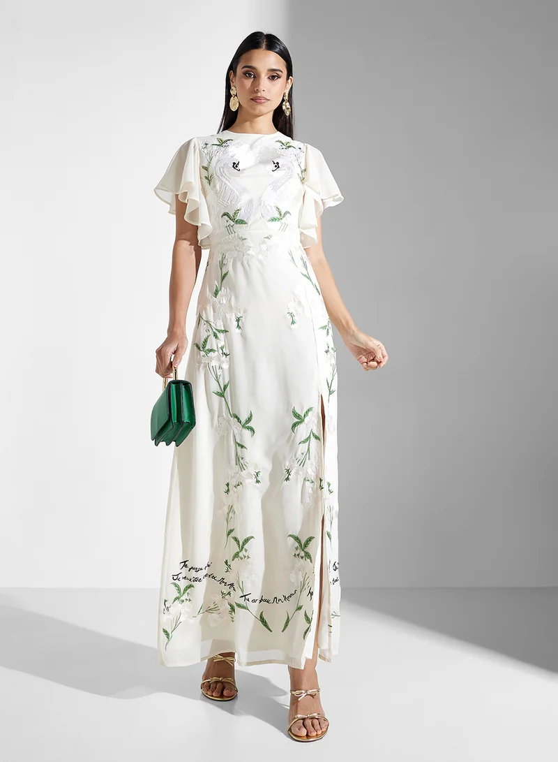 Hope & Ivy Floral Embroidered Maxi Dress