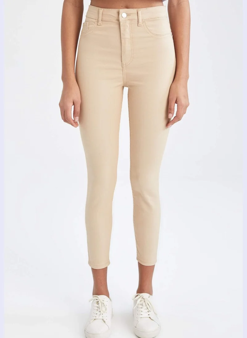 ديفاكتو High Waisted Ankle Trousers