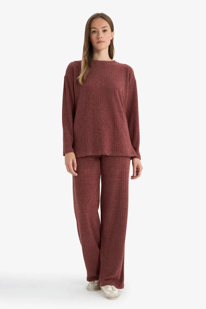 ديفاكتو Straight Fit Straight Leg Trousers