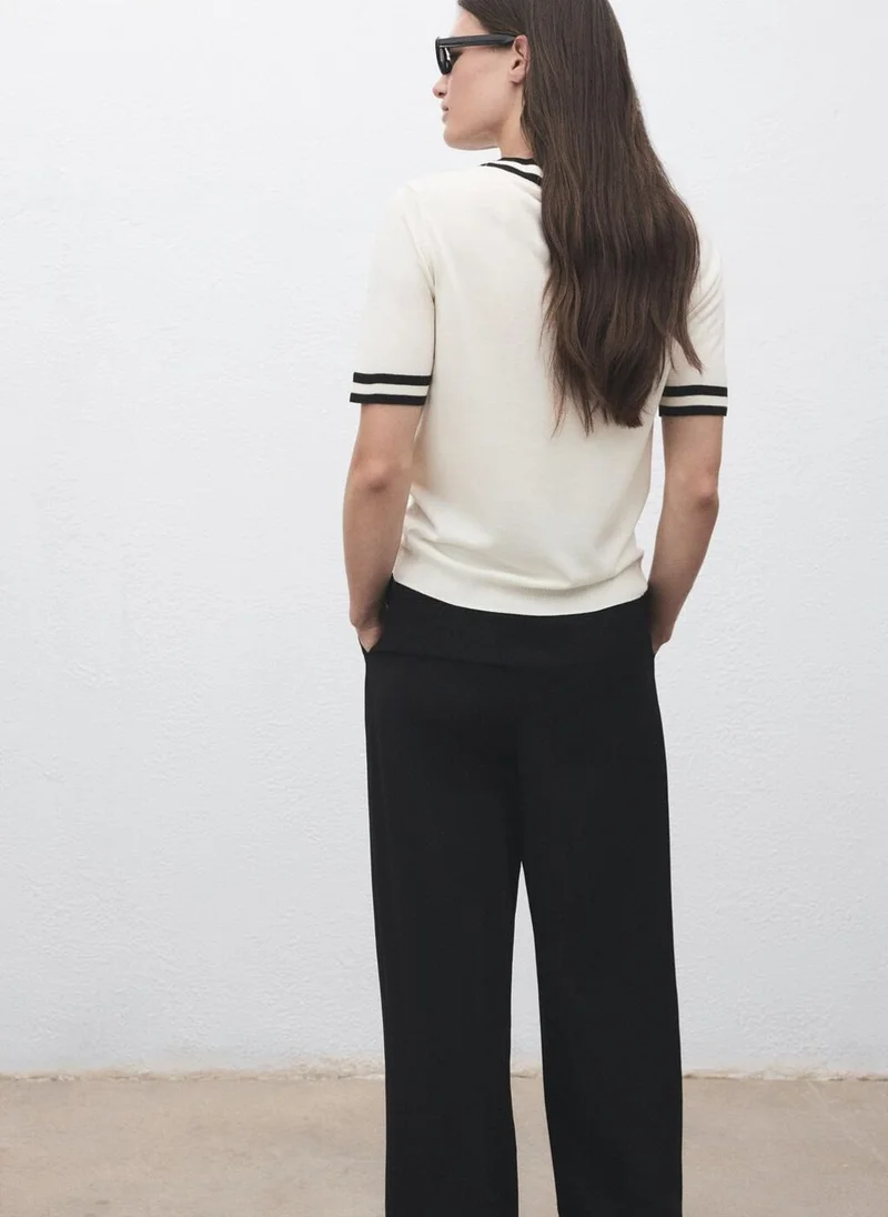 مانجو Short-sleeved sweater with contrasting stripes