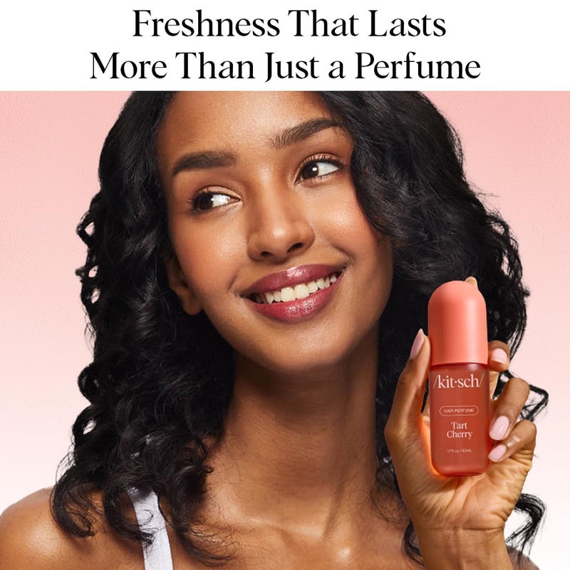 Kitsch عطر شعر كيتش تارت شيري للنساء - نظيف، مزيل للروائح، وتكنولوجيا حاصلة على براءة اختراع لإزالة الروائح، رذاذ للجسم - لإنعاش الشعر، الجسم والوسائد - الكرز الأسود، التوت، الياسمين، خشب الصندل - 50 مل - Image 3