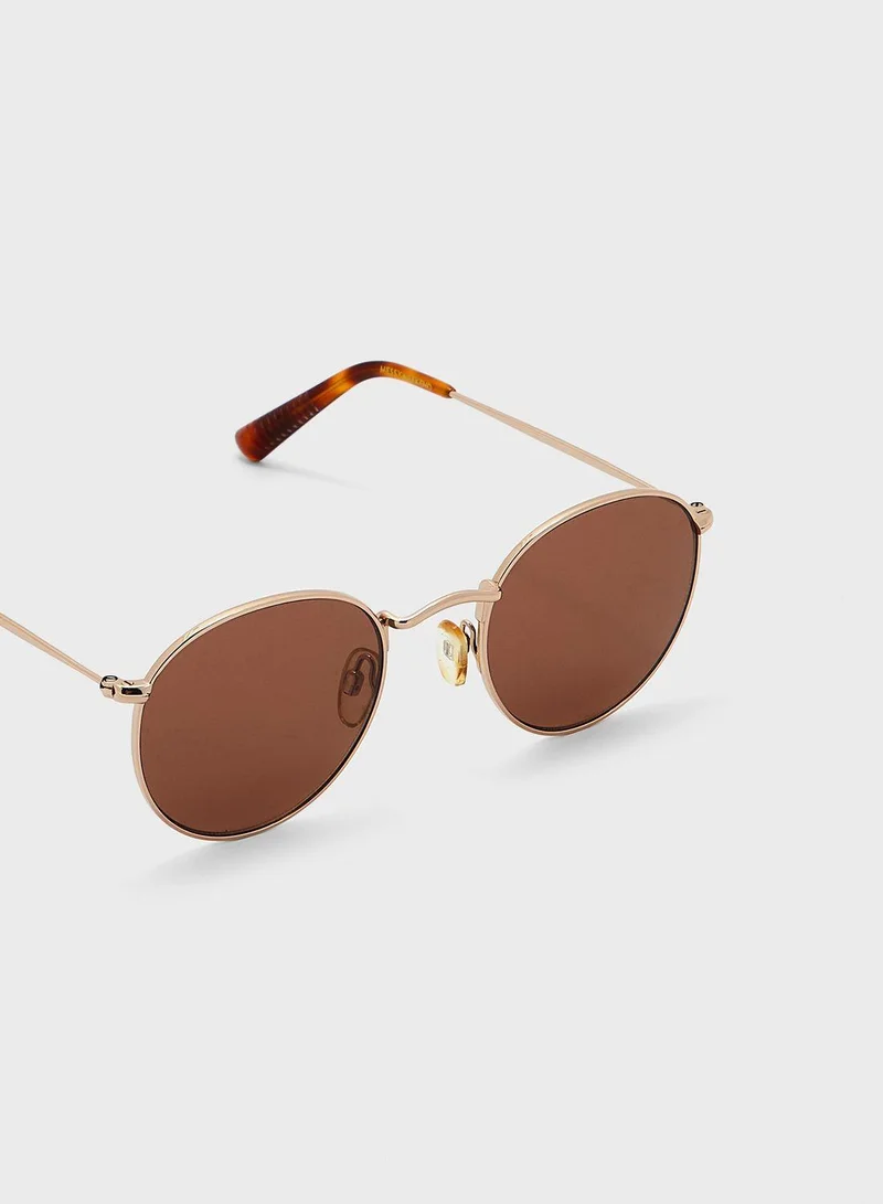 MESSYWEEKEND Lennon Shape Sunglasses