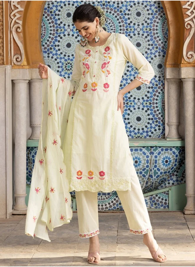 آي شين Floral Embroidered Thread Work Staight Kurta With Trousers & Dupatta