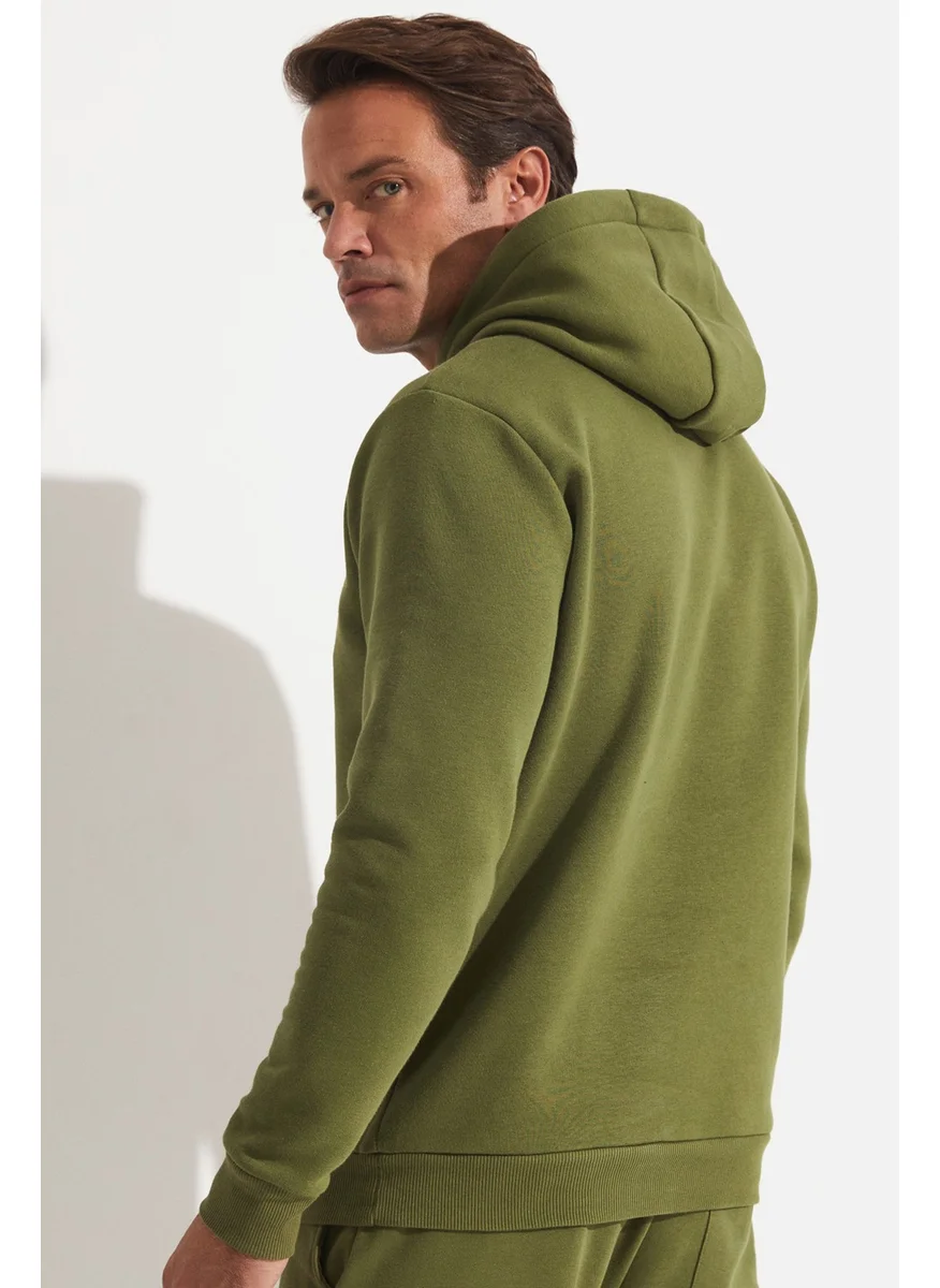 جون Men's Regular Fit Kangaroo Pocket Hooded Sweatshirt