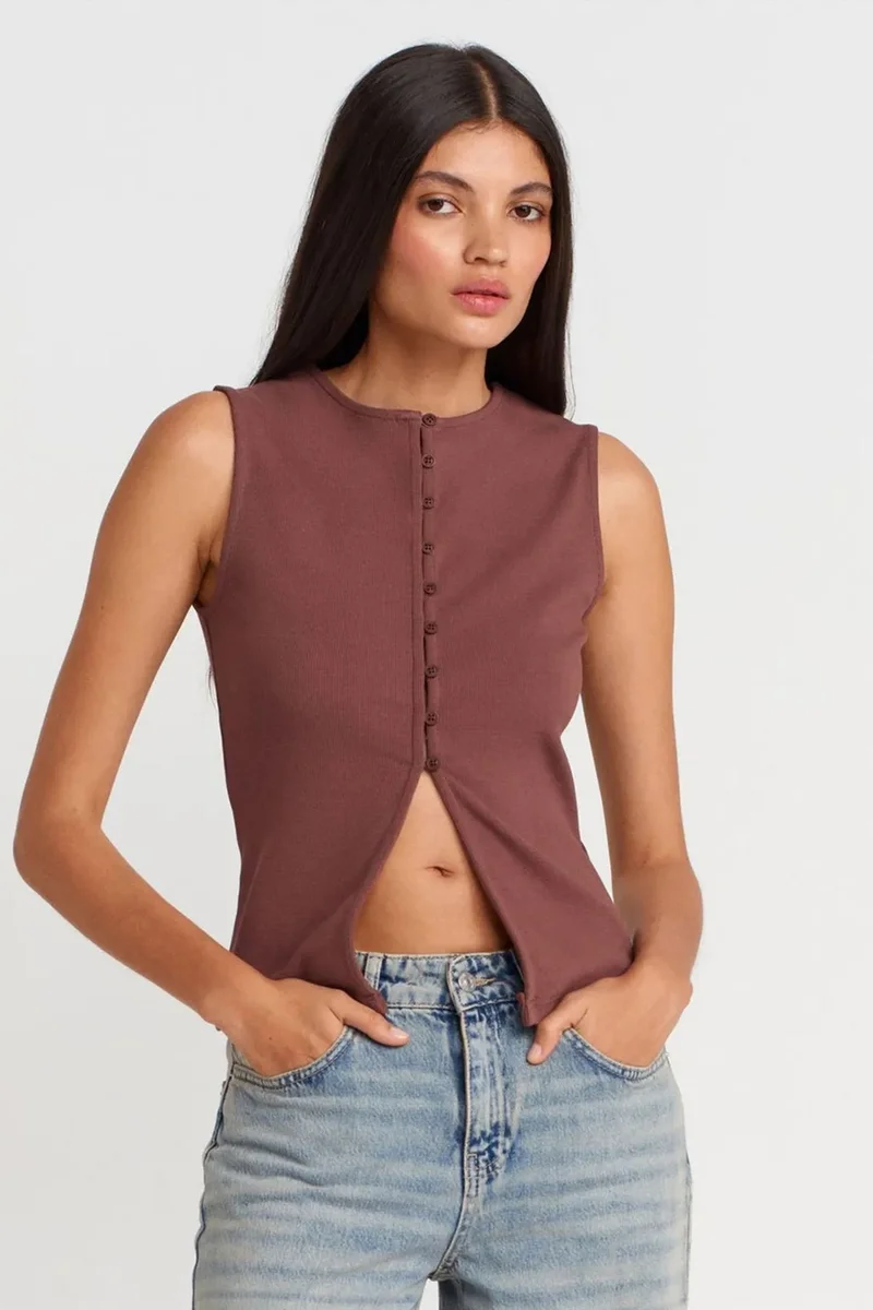 ديلفين DILVIN Ribbed Sleeveless Button-front Blouse