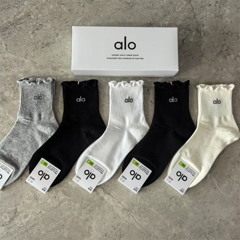 ALO Yoga Cotton Socks, Breathable Casual Sports Socks for All Seasons - Image 1