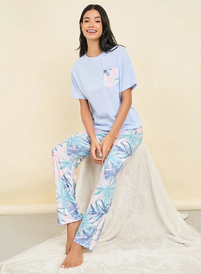 Styli Tropical Palm Pocket Print T-shirt and Pyjama Set