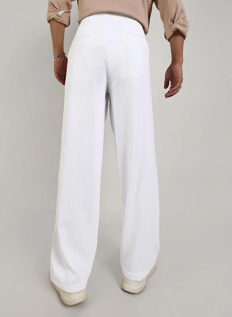 Campus Sutra Campus Sutra Men's Chalk White Tailored Linen-Blend Trousers For Casual Wear | Tailored-Fit | Mid-Rise | Button Closure | Trousers Crafted With Comfort Fit For Everyday Wear