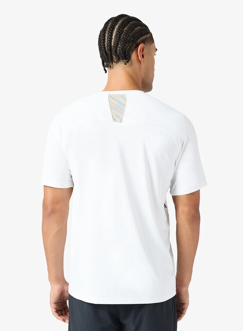 Sun And Sand Sports White Men's Colourblock Training T-Shirt for Men | Best Price UAE
