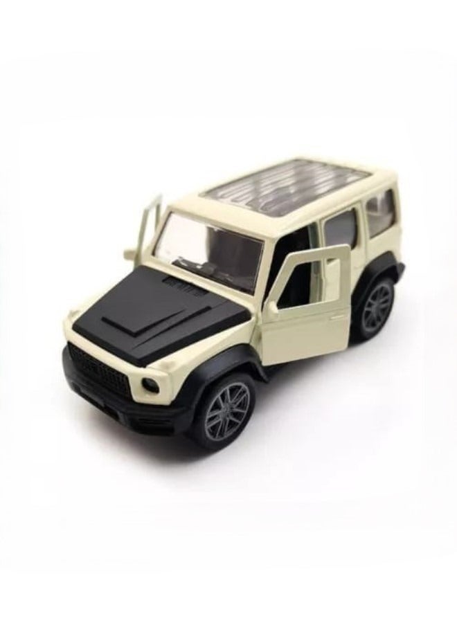حديقة الألعاب سيارة SUV معدنية بمقياس 1:36 – لعبة بسحب للخلف، أبواب قابلة للفتح، تصميم بلونين (أبيض مائل) للأطفال وهواة التجميع - Image 1