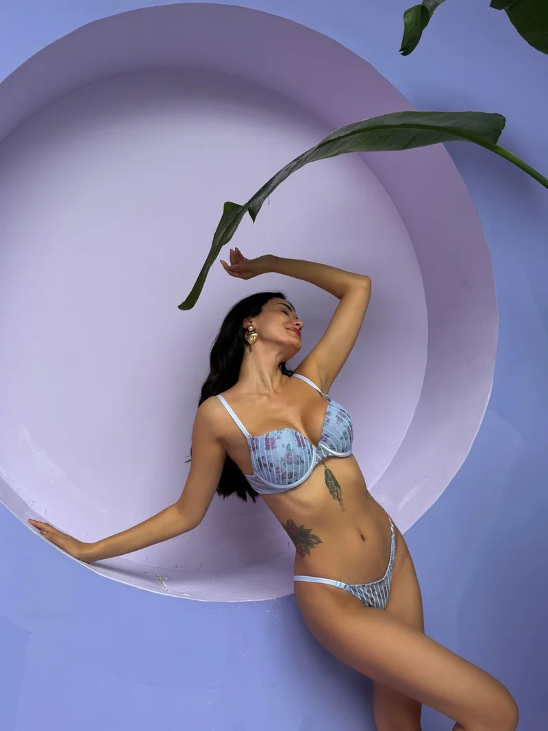 كانسوي Glittered Floral Patterned Padded Blue Bra Set (683T)