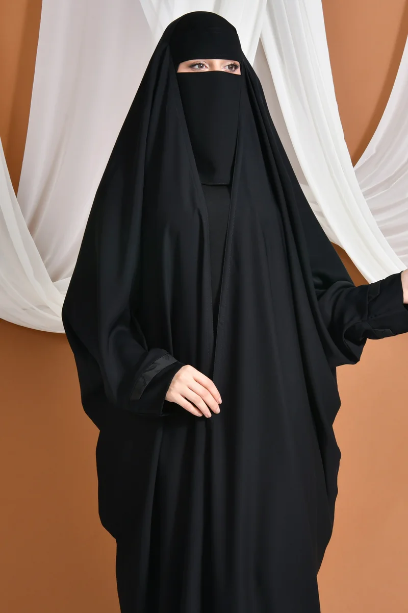 HAWRAA ABAYA Durra Abaya | Wide, flowing head design with soft sleeves