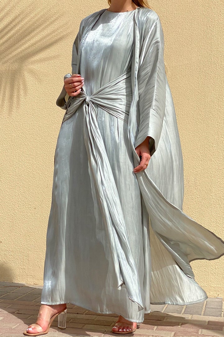 Moistreet 3 Piece Shimmer Abaya Set - Image 2