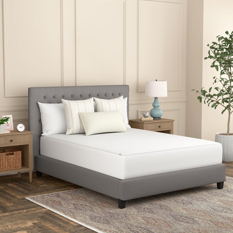 حماية وإطلاق البقع واللطخات من سيلي، واقي مرتبة مائي بحجم كينج، قمة ناعمة من نسيج محبوك، جوانب مرنة تناسب المراتب بعمق 15 بوصة، غطاء مرتبة قابل للغسل في الغسالة باللون الأبيض