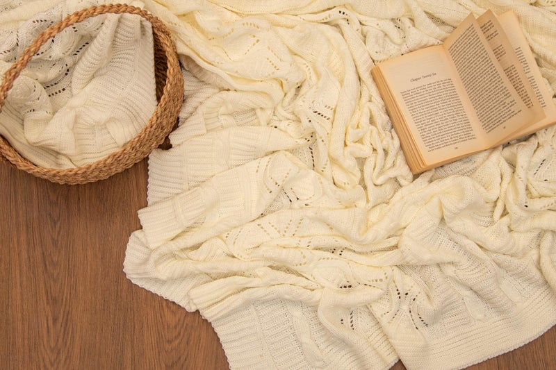 Knitted Coverlet – Aran Stitch – 1 Piece