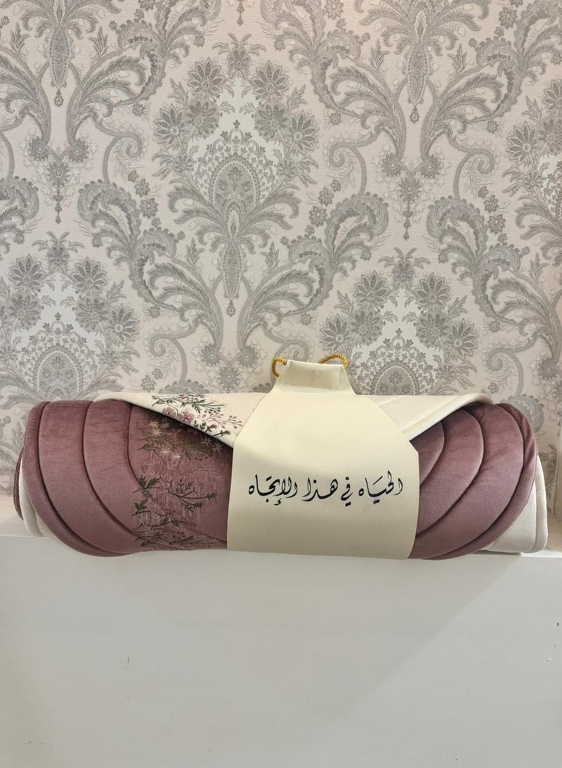 2-piece embroidered prayer rug in different colors  - Image 3