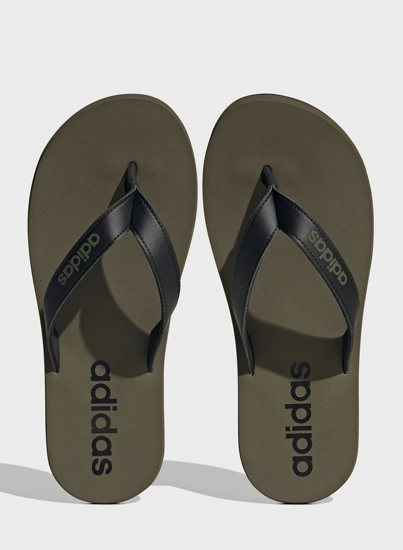 adidas شبشب إيزاي