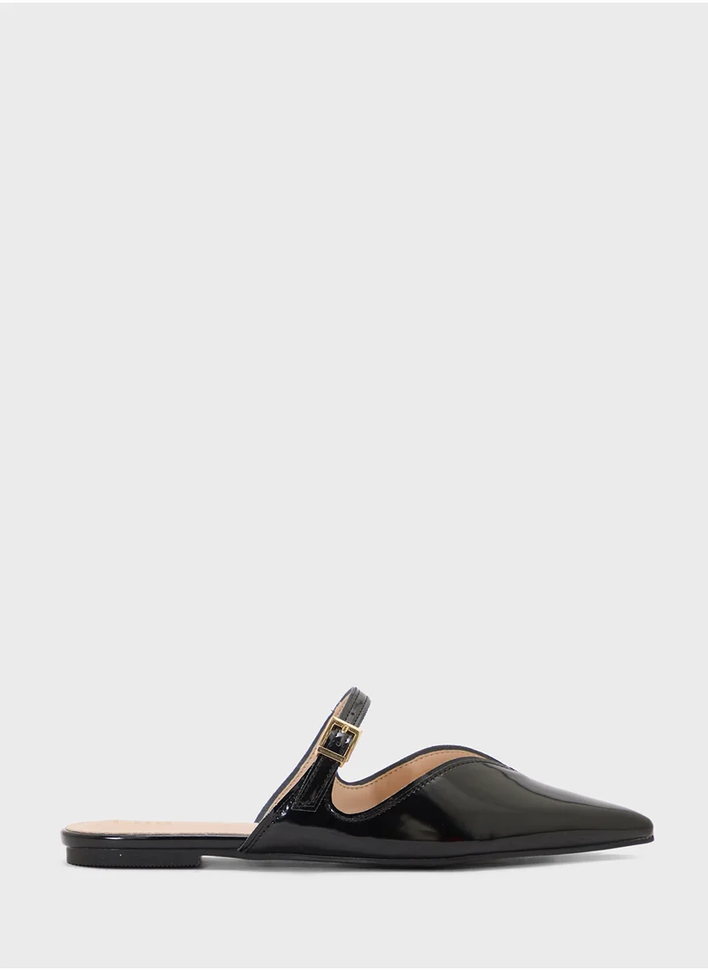 ايلا Pointy Toe Slip On Shoe