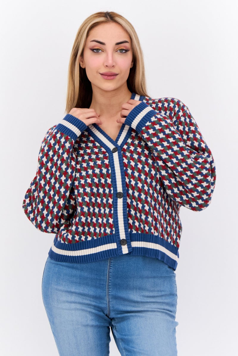 Lyle & Scott كارديجان نسائي بياقة على شكل حرف V مزخرف بالكامل، أبيض - Image 1