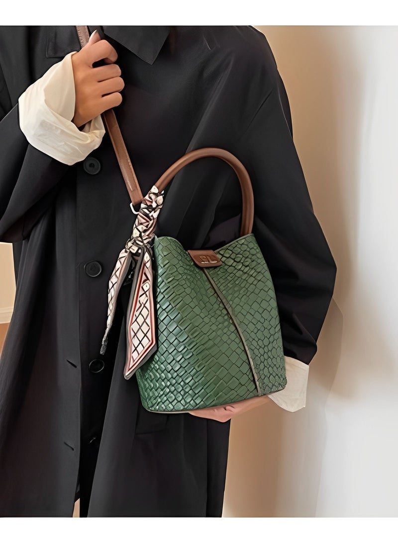 REOCLE Women's Woven Bag Vegan Leather Tote Bag Large Summer Beach Travel Top Handle Handbag Purse Retro Handmade Shoulder Bag  - Image 4