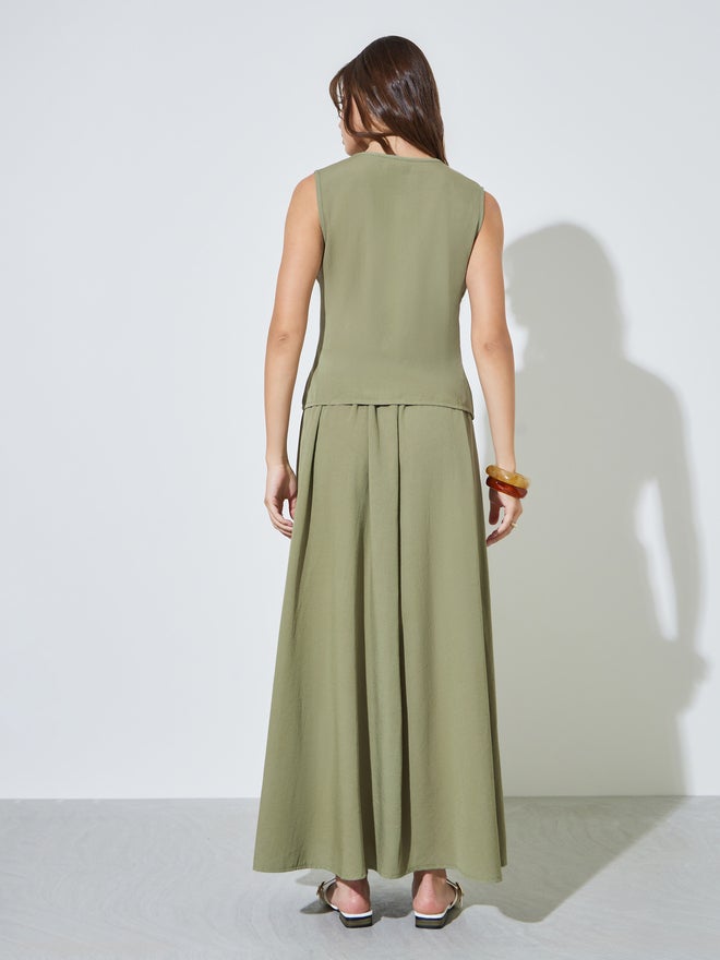 Styli Green Pintuck Detail Top and A-Line Maxi Skirt Set - Image 5