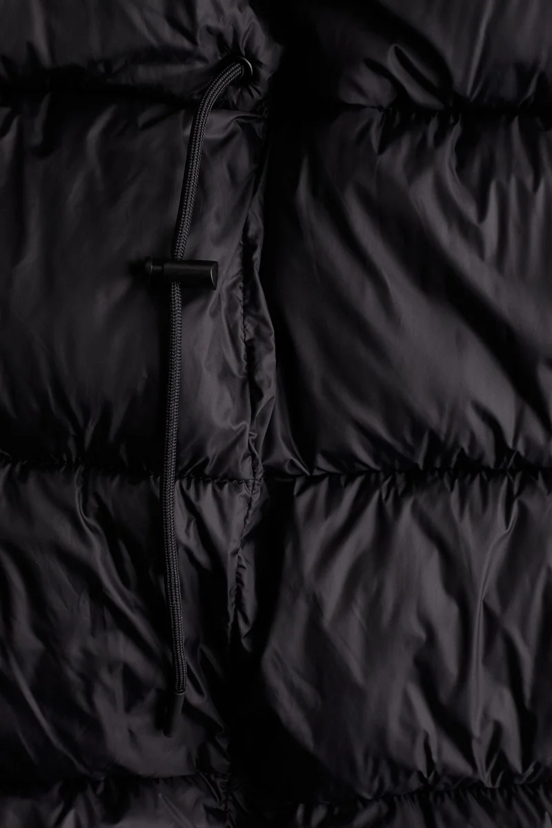 اتش اند ام جاكيت باركا مُبطن من قماش ثيرمو موف