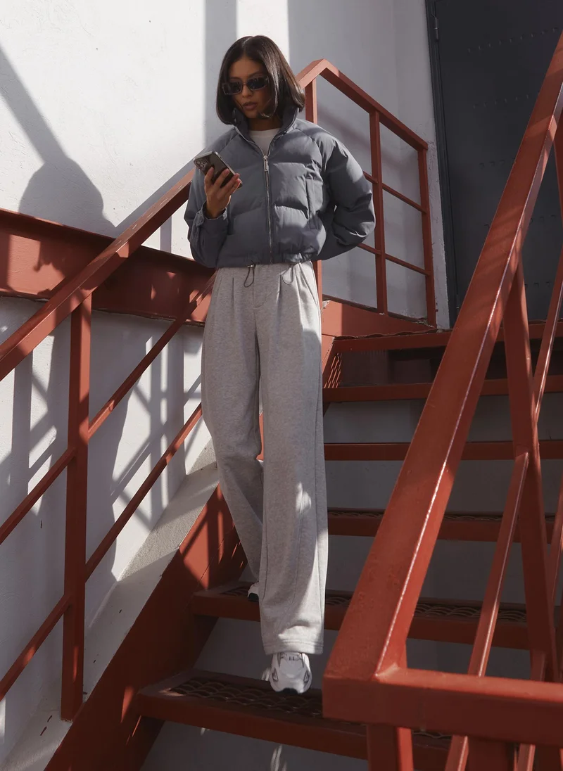 Lichi Jersey tie-up trousers with gathers at the waist