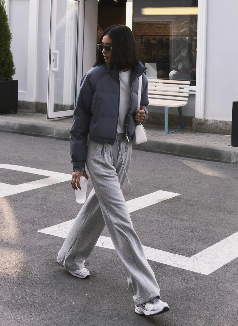 Lichi Jersey tie-up trousers with gathers at the waist