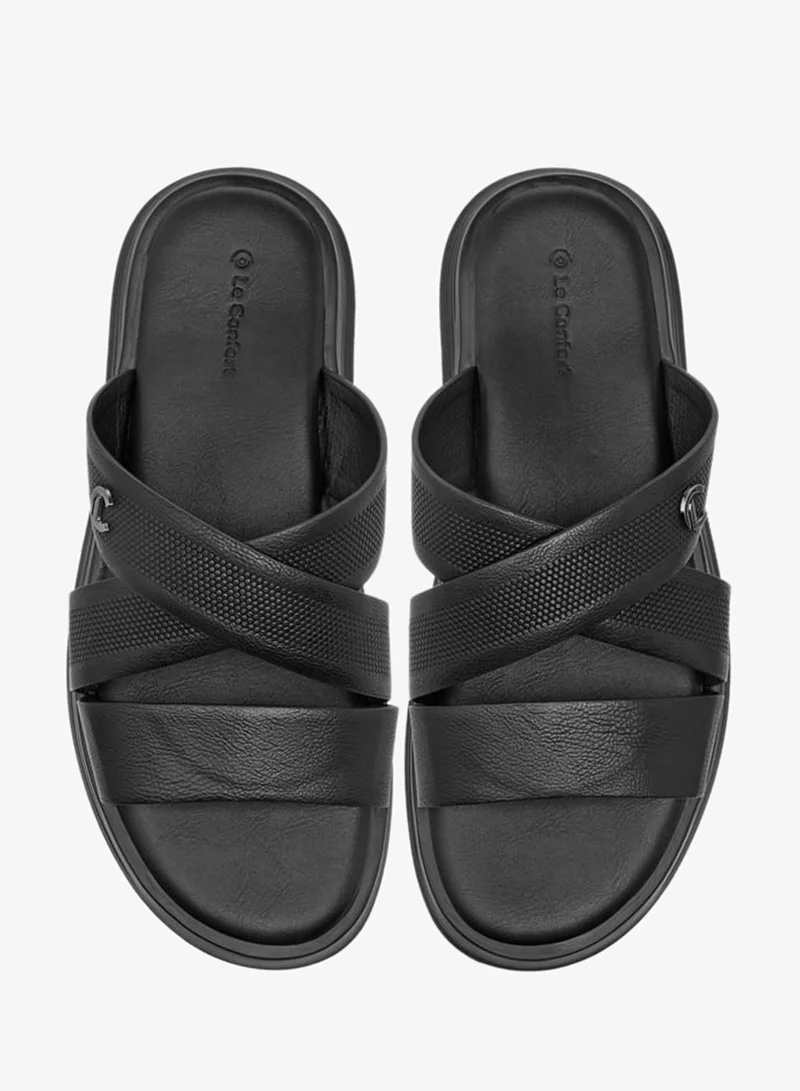 لو كونفورت صنادل رجالية بتصميم متقاطع سهل الارتداء