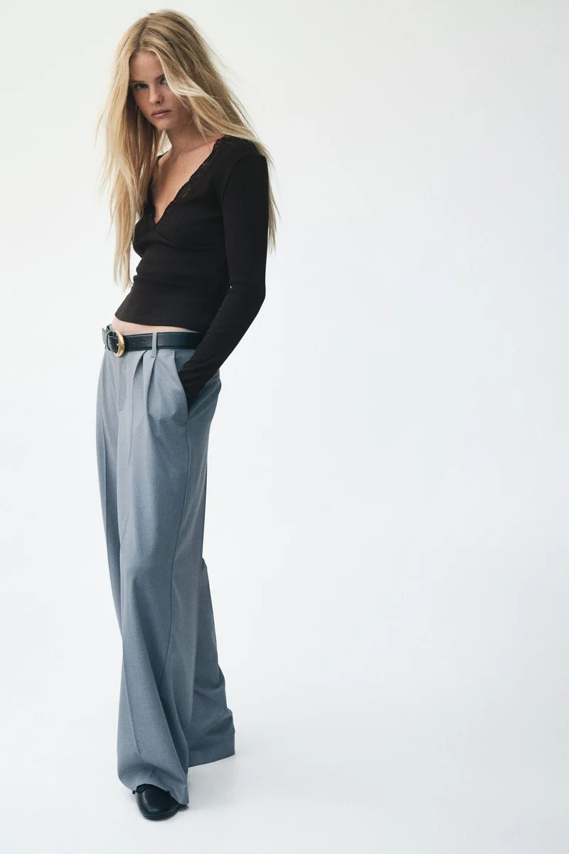 H&M Lace-trimmed top