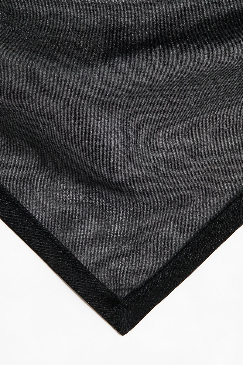 اتش اند ام وشاح رأس شفاف