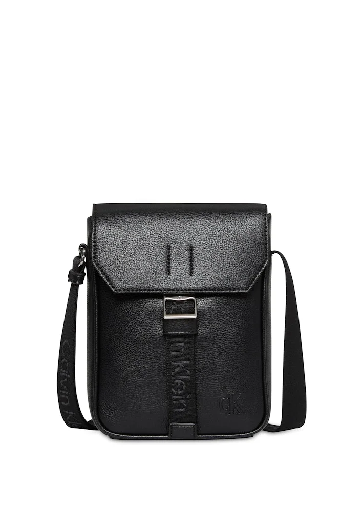 CALVIN KLEIN CARGO FLAP REPORTER